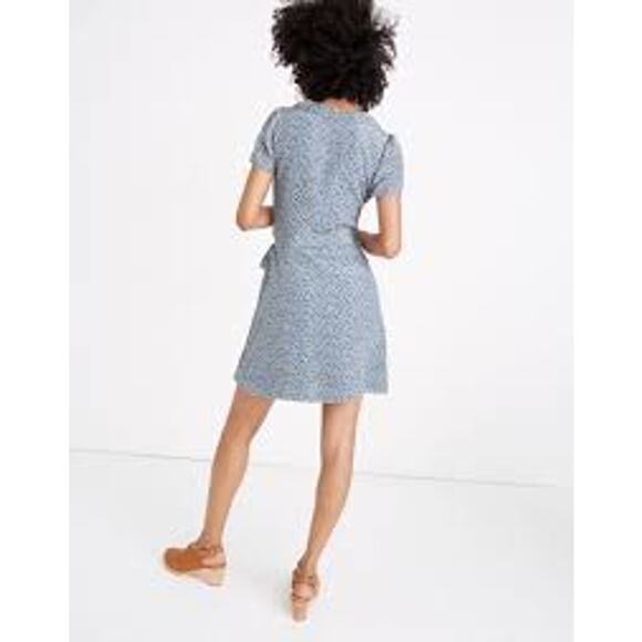 Madewell Silk Ruffle-Edge Wrap Dress in Bitsy Floral - Picture 2 of 7